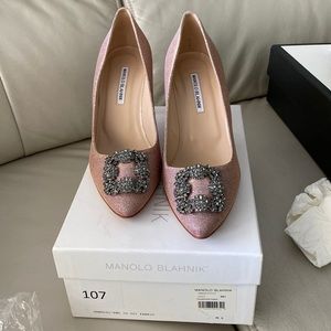 Worn only once Authentic Manolo Blanhik heels